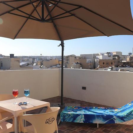 St Julians Sliema Penthouse 3 Minutes Walk From Seafront Leilighet Eksteriør bilde