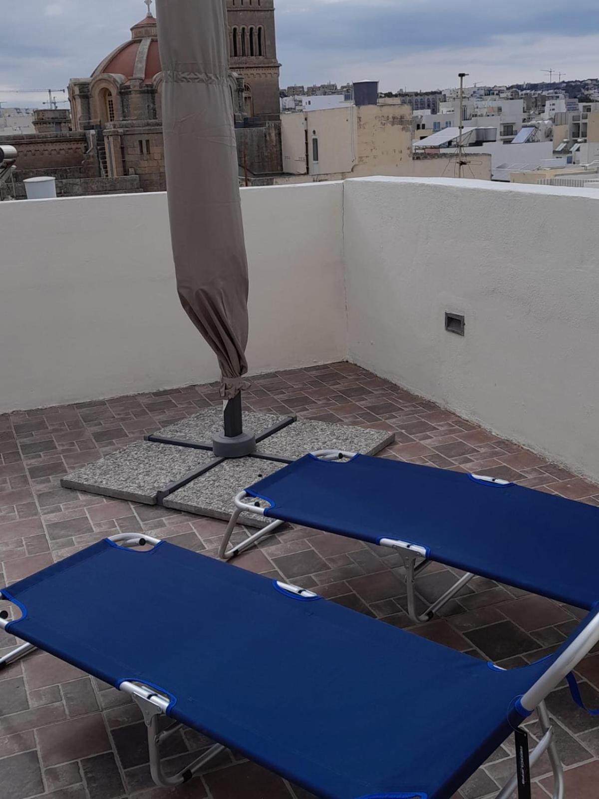 St Julians Sliema Penthouse 3 Minutes Walk From Seafront Leilighet Eksteriør bilde