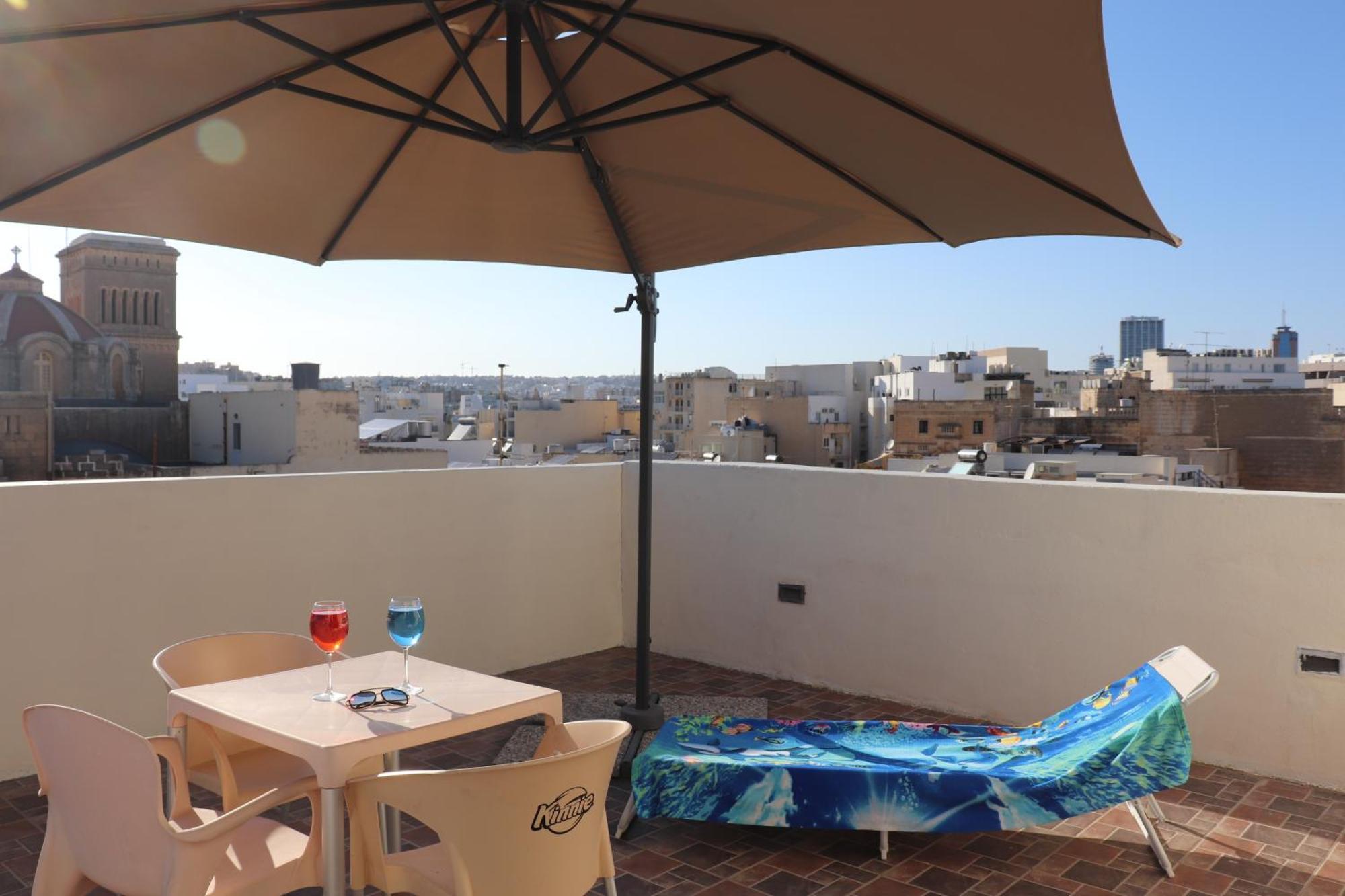 St Julians Sliema Penthouse 3 Minutes Walk From Seafront Leilighet Eksteriør bilde